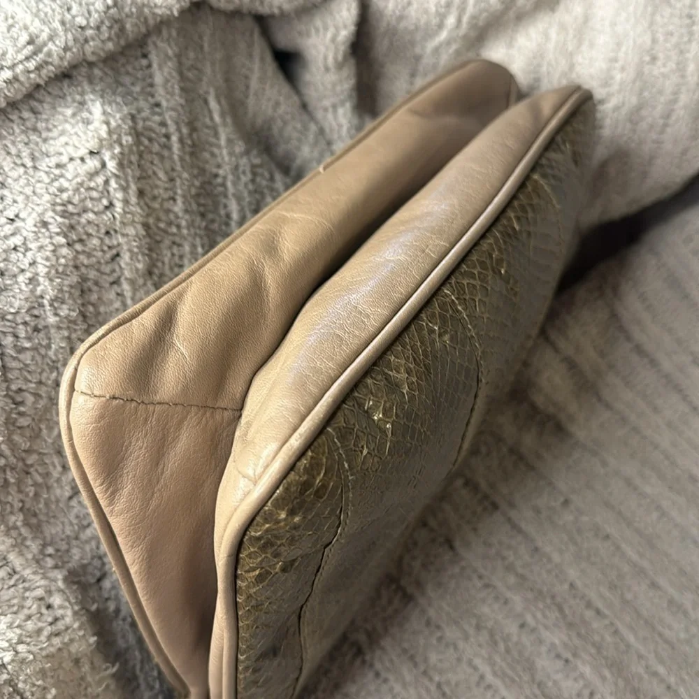 Vintage Genuine Snakeskin Clutch or Crossbody Bag “Aspects” Beautiful Condition